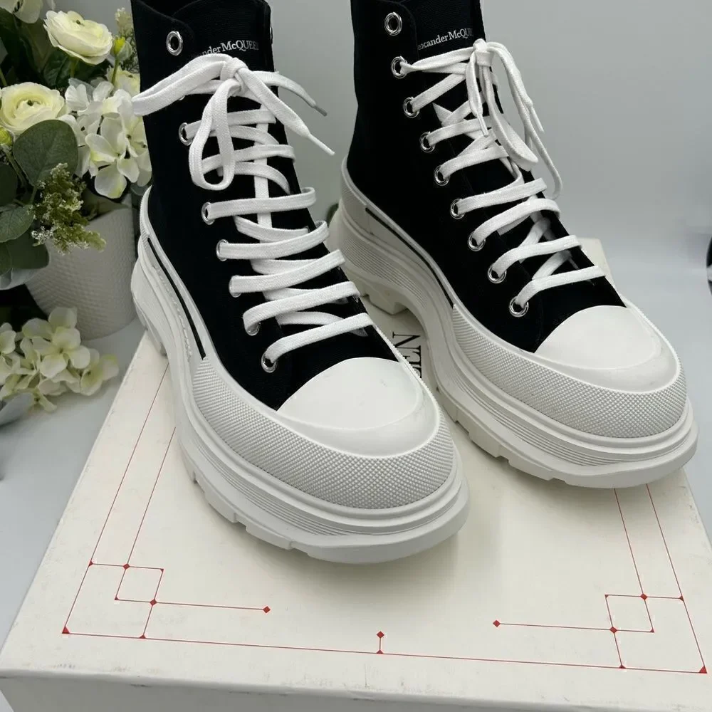 Men’s Alexander McQueen tread slick sneakers, size 44 made in Italy